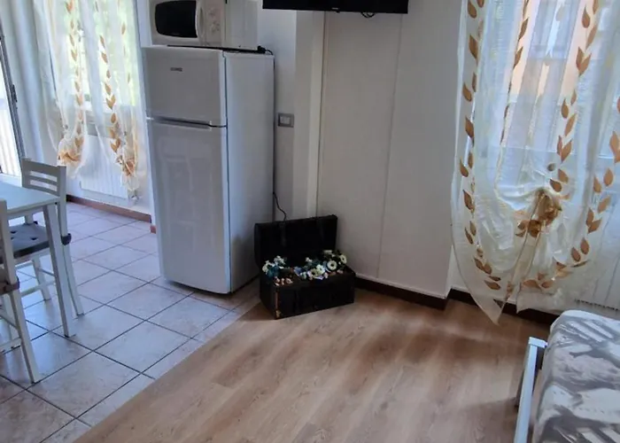 Lo Scrigno - Self Check-in 24h Апартаменти *